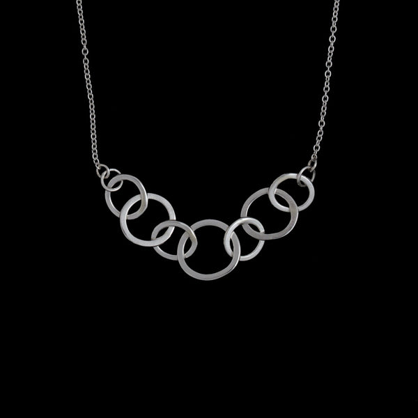 Sea Chain Pendant Line